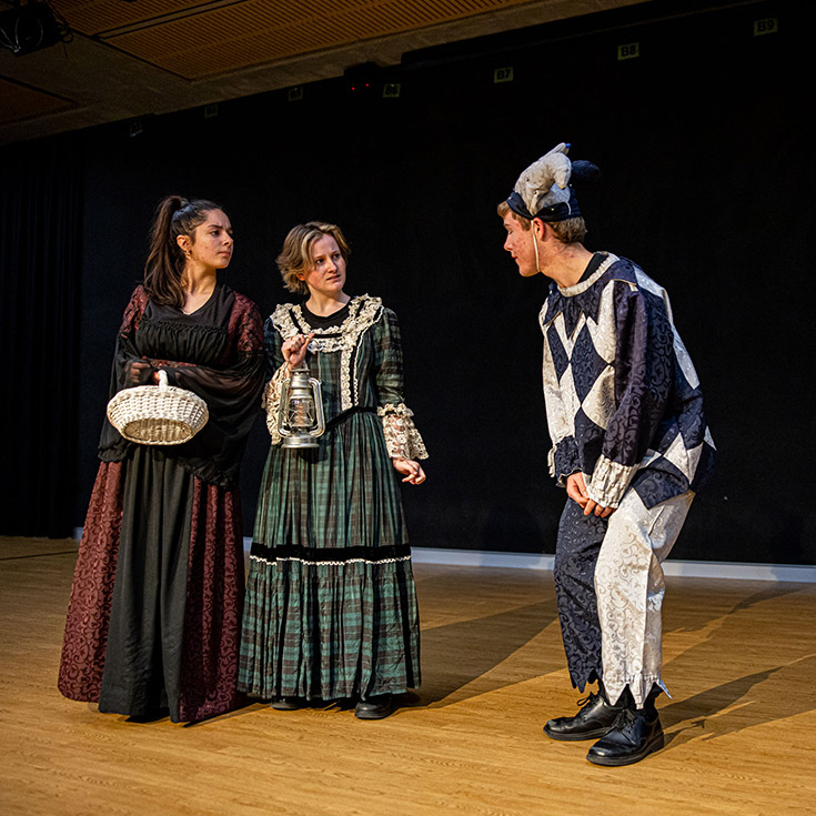 Drama at Marian Catholic College Kenthurst